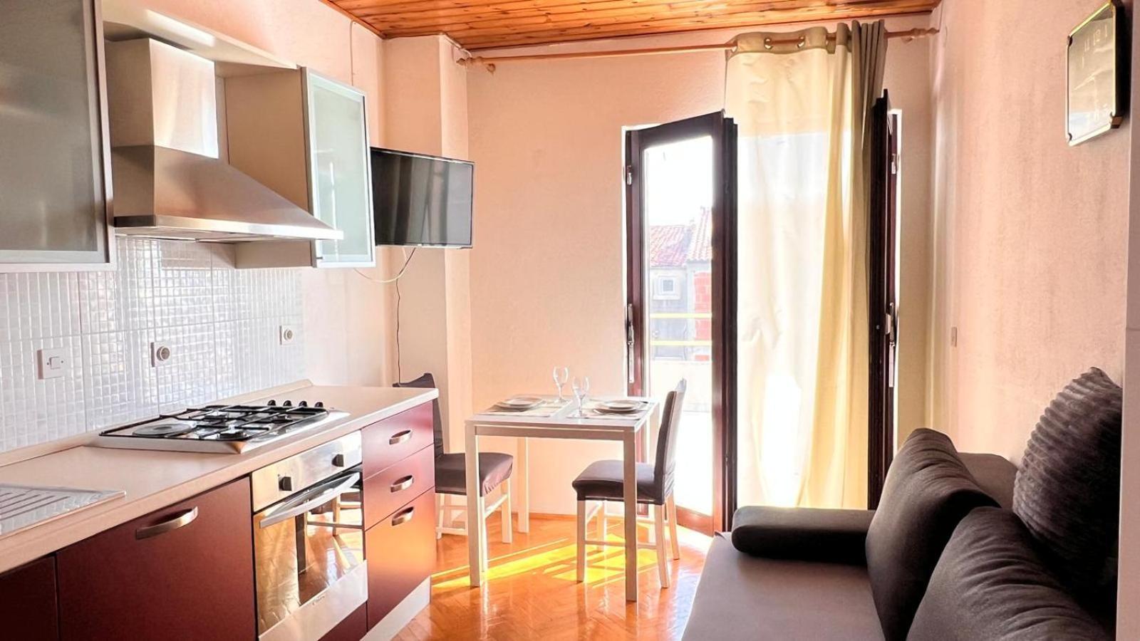 Apartment Kuba Макарска Екстериор снимка