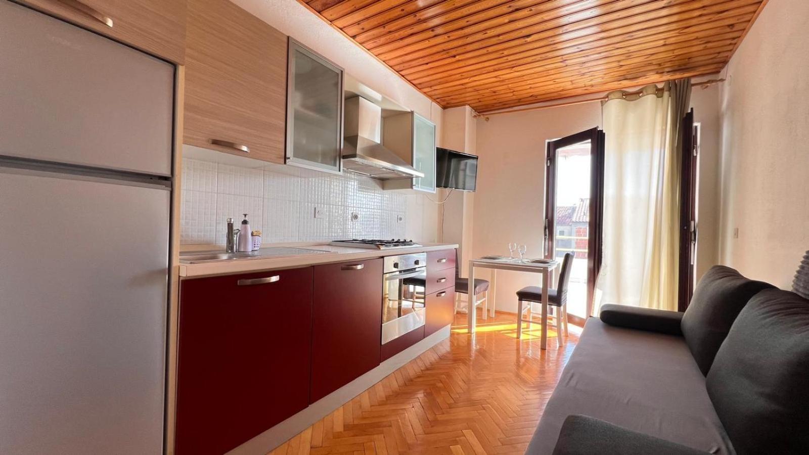 Apartment Kuba Макарска Екстериор снимка